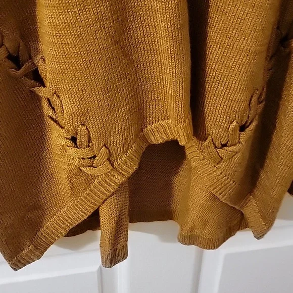 Sweet Mustard Yellow Sweater Size 3X - Picture 3 of 4